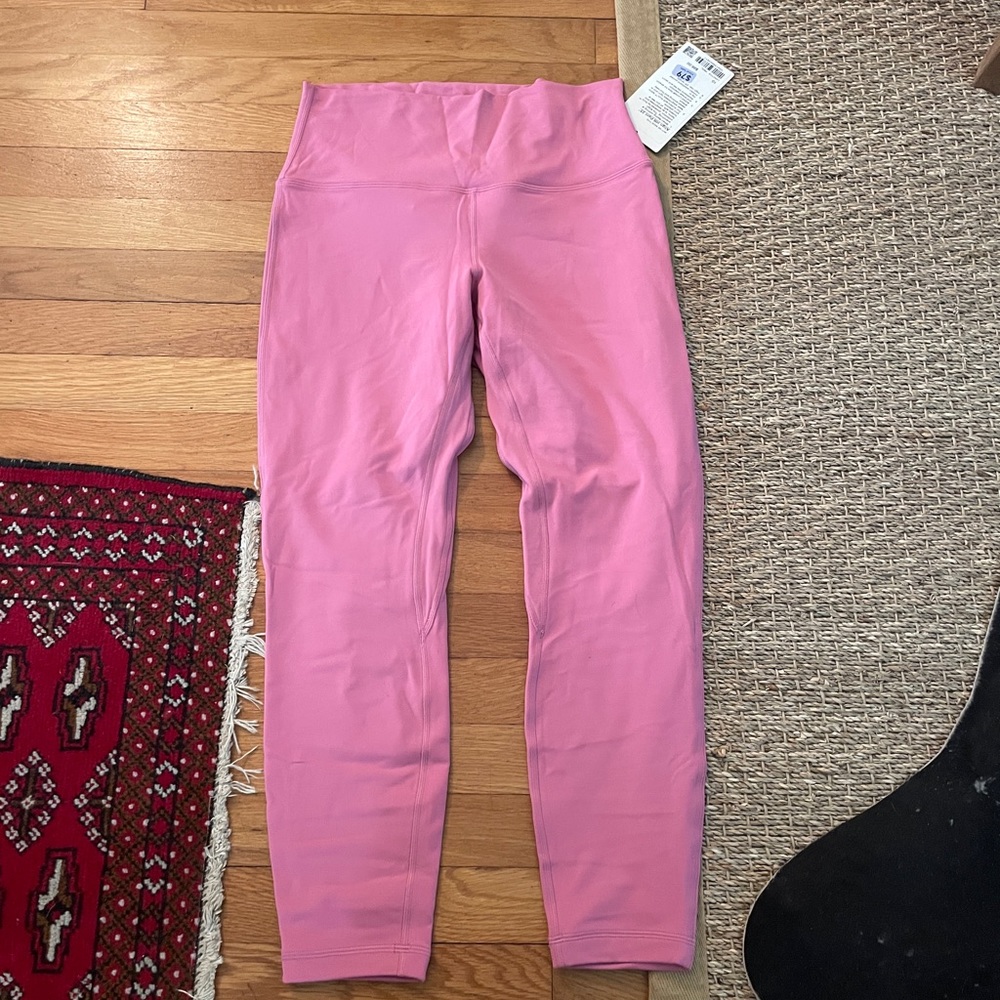 NWT Lululemon ALIGN 25”